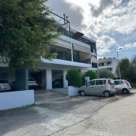 Δωματιο Με Ησυχία Και Θέα Patras Exterior photo